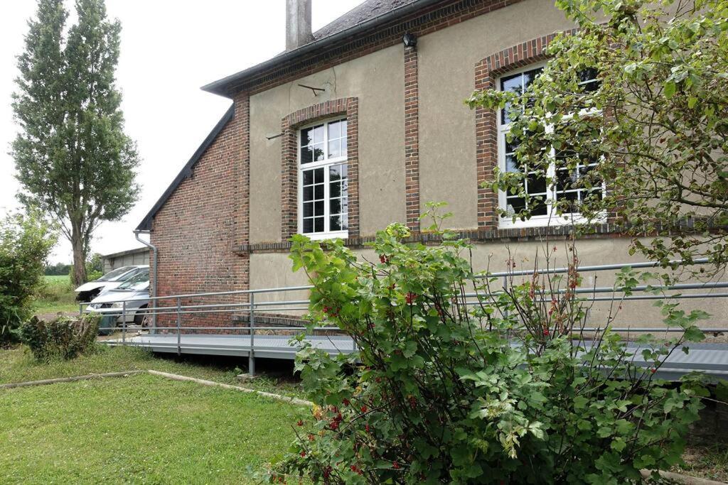 Gite Au Coeur D'Une Residence D'Artiste Saint-Aubin-de-Bonneval Luaran gambar